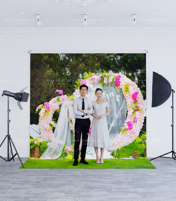 Happy Moment at Flower Wall Happy Moment at Flower Wall