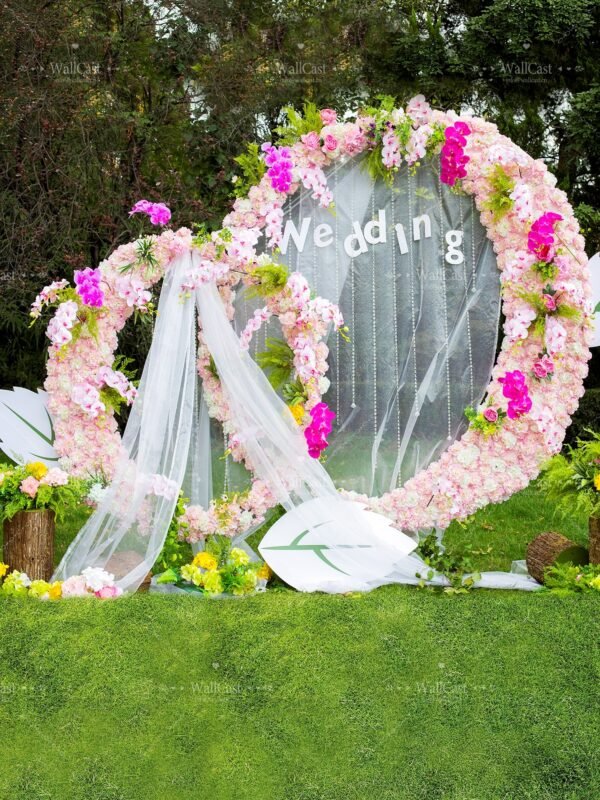 Happy Moment at Flower Wall Happy Moment at Flower Wall